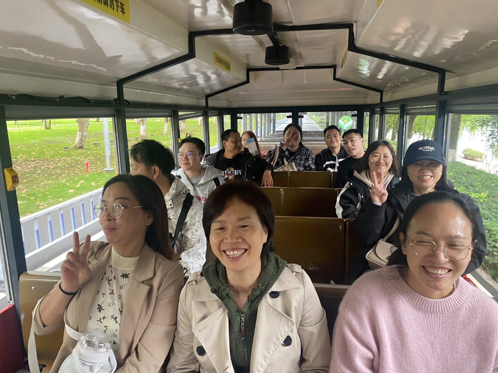 易順建工集團(tuán)有限公司5天湖南團(tuán)建旅行圓滿結(jié)束！